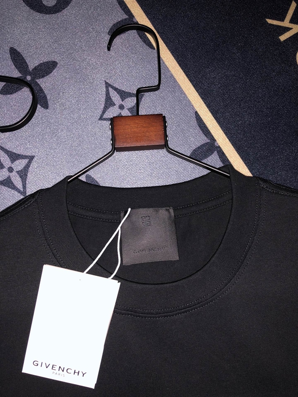 ブランドTシャツ細部ディテール